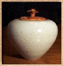 Apple jar with turned wood (Goncalo Alve) cover.